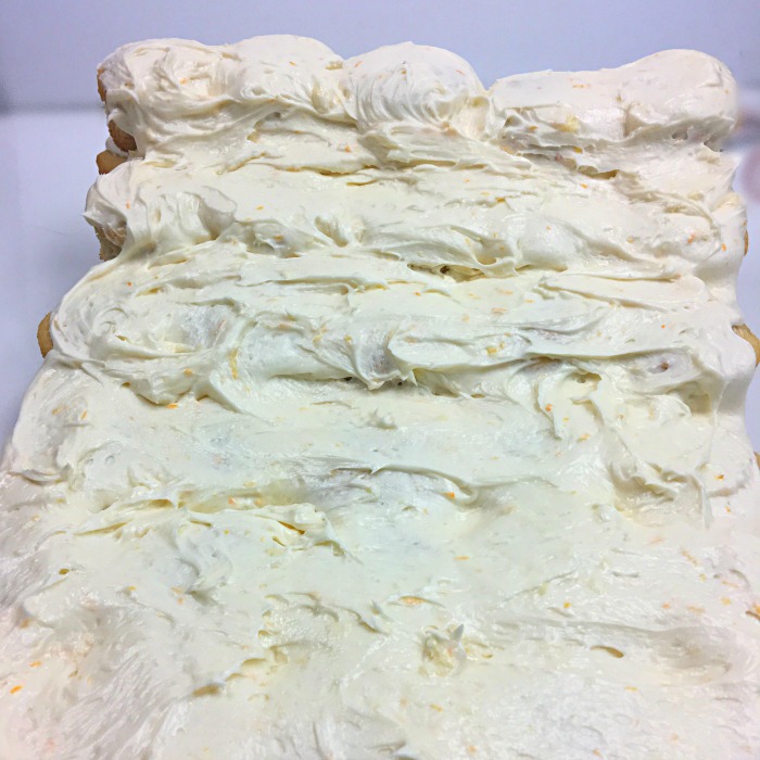 Italian Cream Christmas Cupcake Pull Apart