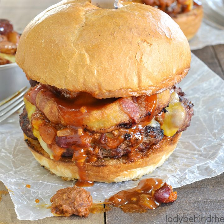 Loaded Chili Cheeseburgers