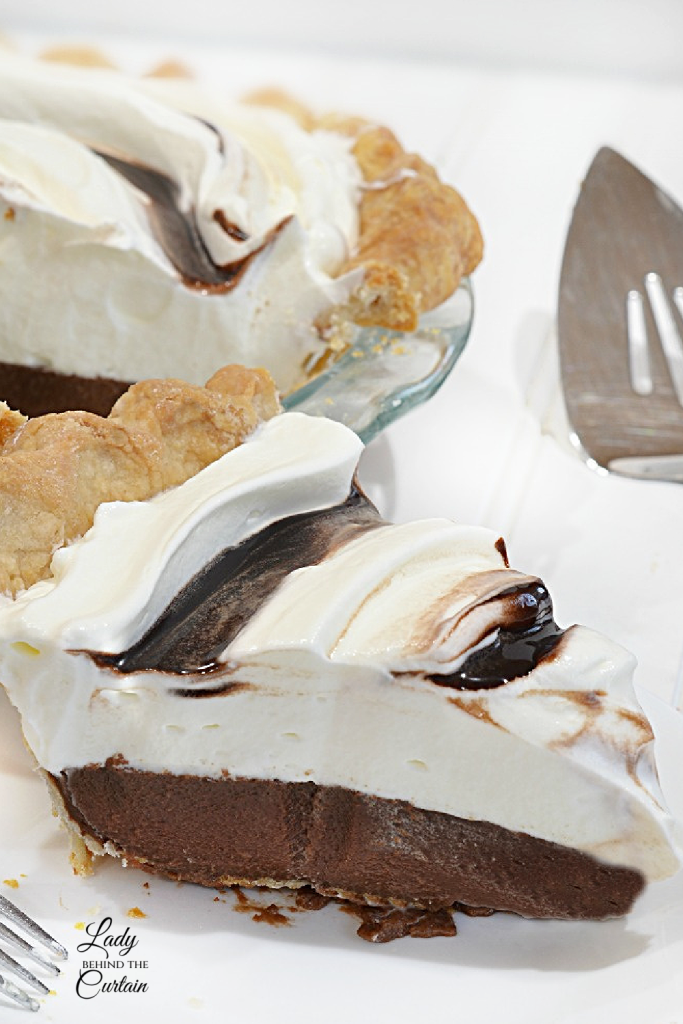Old Fashioned Chocolate Cream Pie