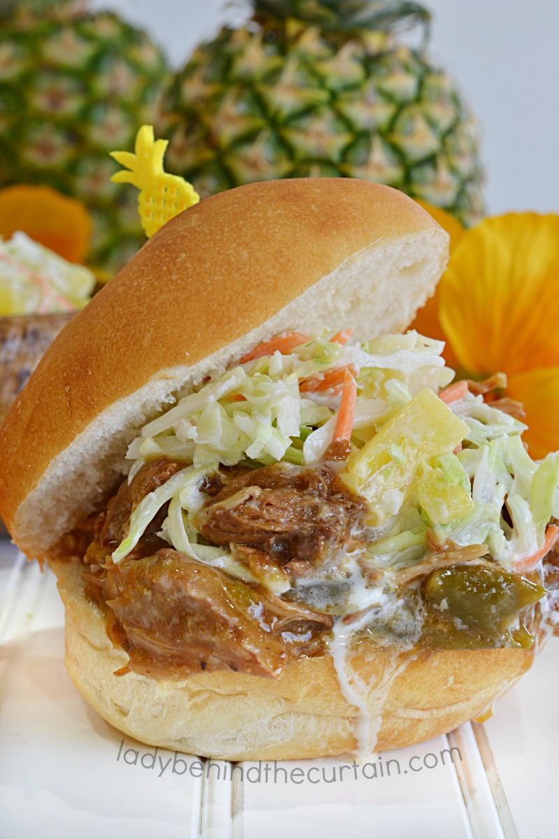 Slow Cooker Island Shredded Pork Sandwich Recipe