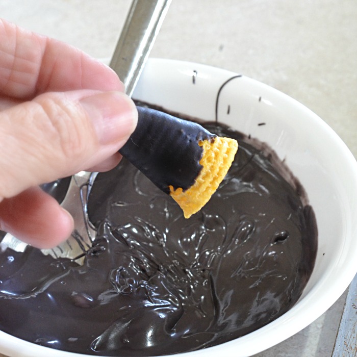 DIY Edible Halloween Party Witch Hat Treat