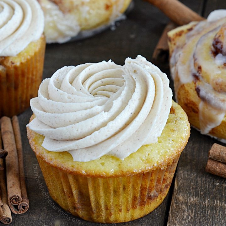 Semi Homemade Cinnamon Roll Cupcakes