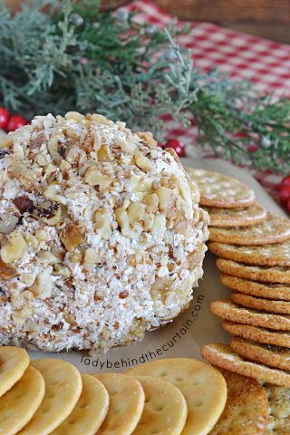 Easy Holiday Pineapple Cheese Ball