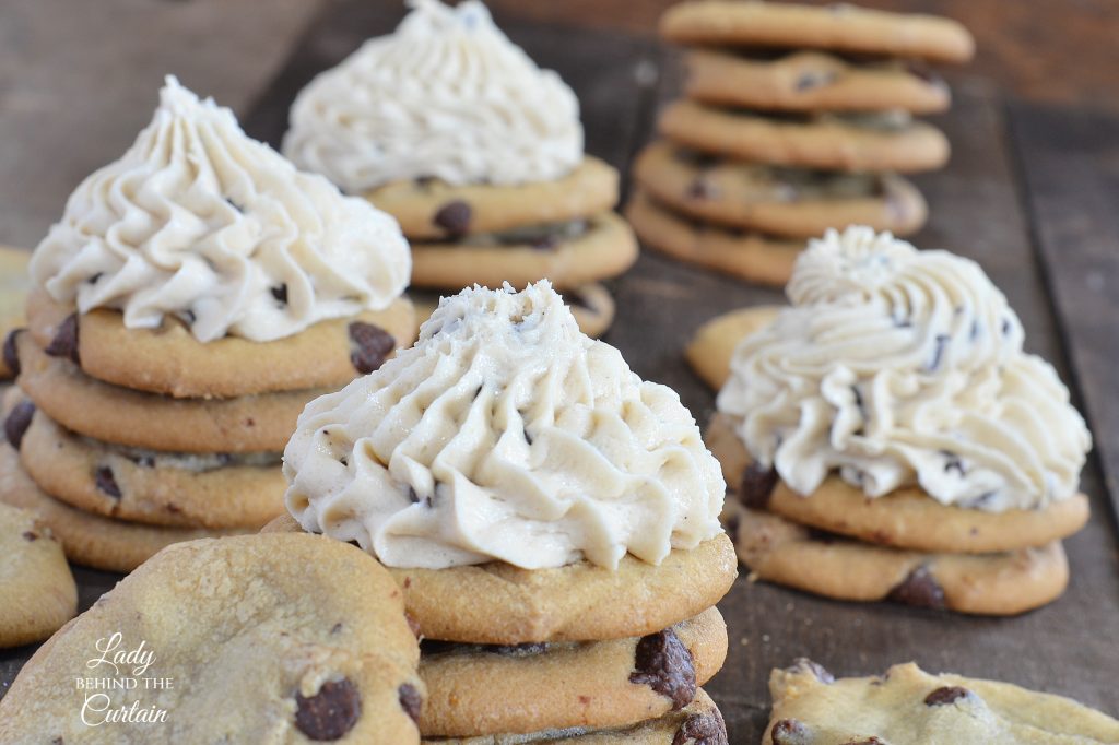 Chocolate Chip Cookie Dough Frosting