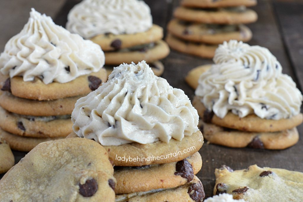 Chocolate Chip Cookie Dough Frosting