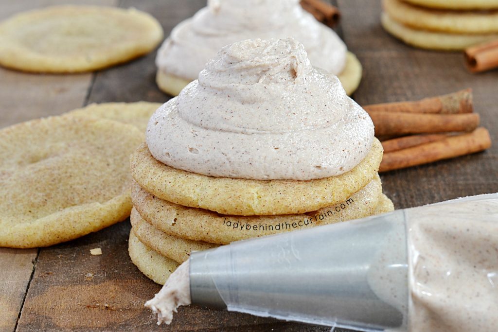 Snickerdoodle Cookie Dough Frosting