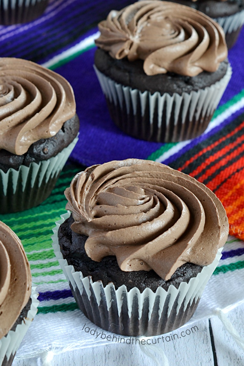 Dark Chocolate Strawberry Cupcakes