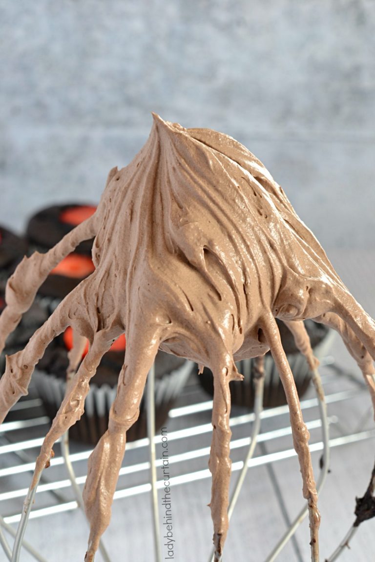 Fluffy Chocolate Whipped Cream Frosting