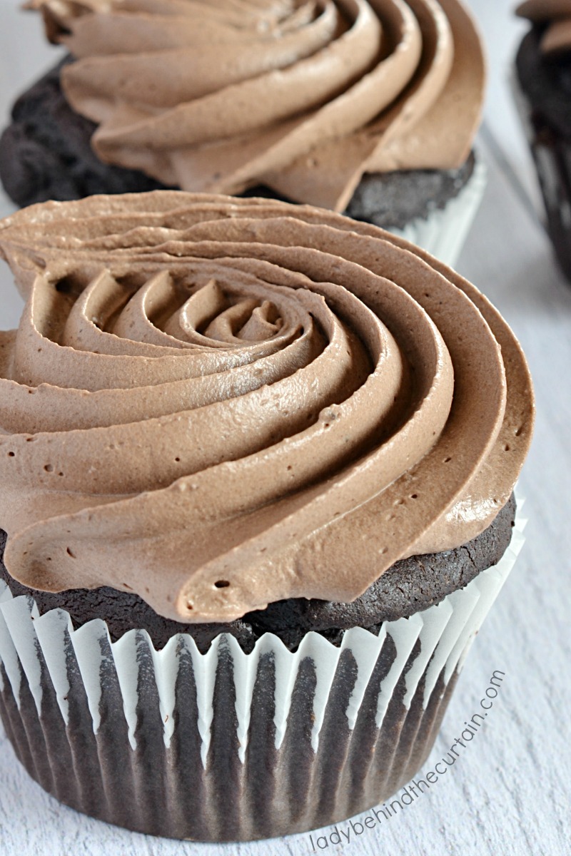 Fluffy Chocolate Whipped Cream Frosting