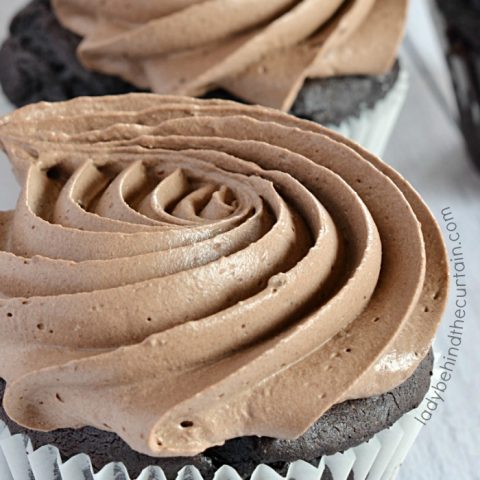 Fluffy Chocolate Whipped Cream Frosting