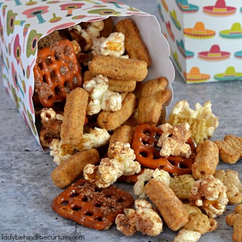 Fiesta Churro Party Mix