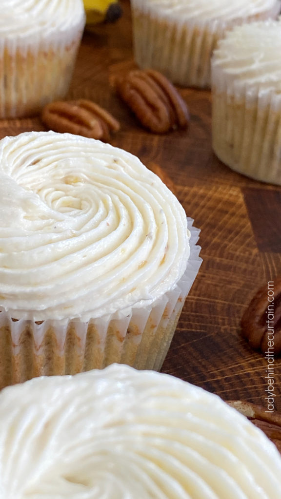 Hummingbird Cupcakes