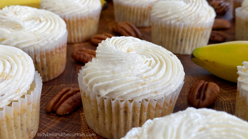 Hummingbird Cupcakes