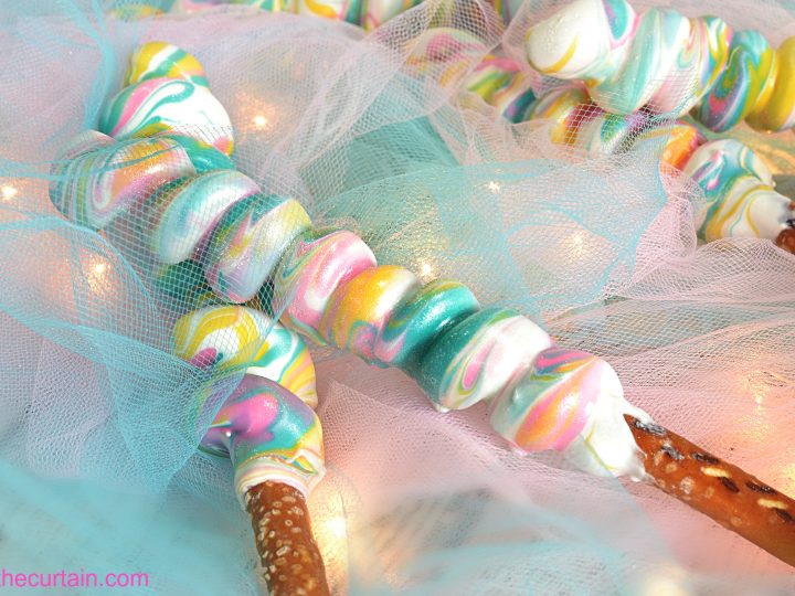 Unicorn Pretzels