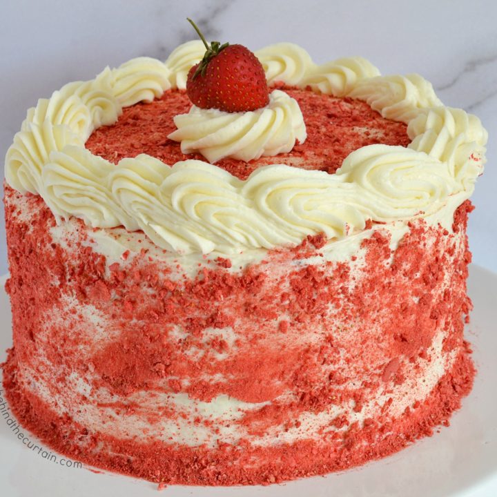 Fresh Strawberry Cake