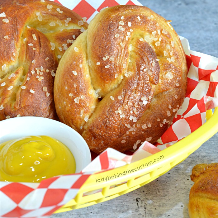 How to Make Homemade Soft Pretzels