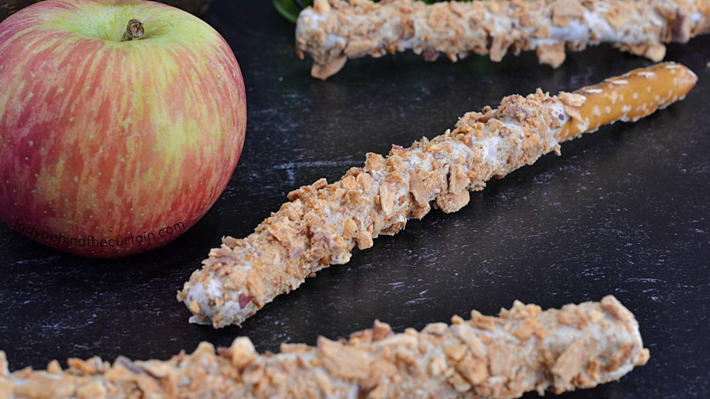 Apple Pie Decorated Pretzels