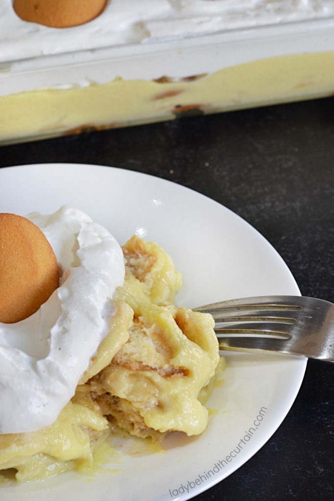 Old Fashioned Southern Banana Pudding Dessert