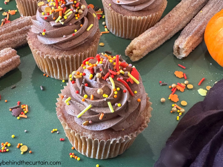 Pumpkin Churro Cupcakes