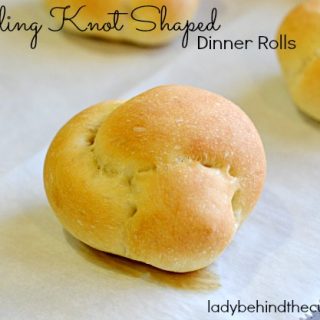 Dazzling Knot Shaped Dinner Rolls