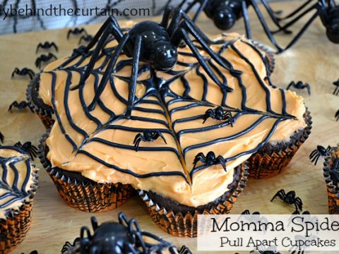 Image for Momma Spider Halloween Pull Apart Cupcakes