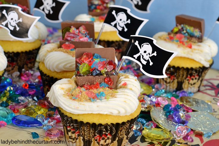 Pirate Treasure Chest Cupcakes