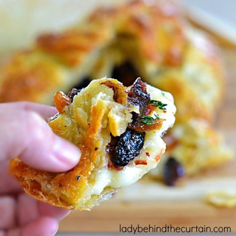 Puff Pastry Wrapped Brie