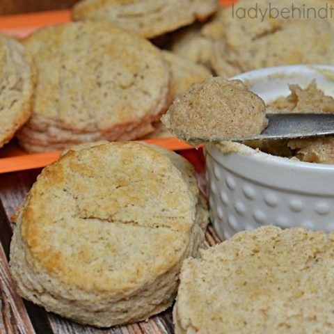 Pumpkin Spice Biscuits