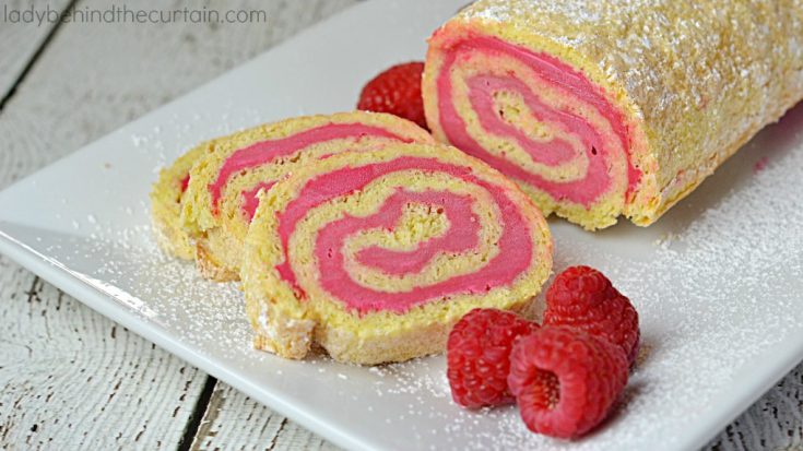 Raspberry Créme Cake Roll