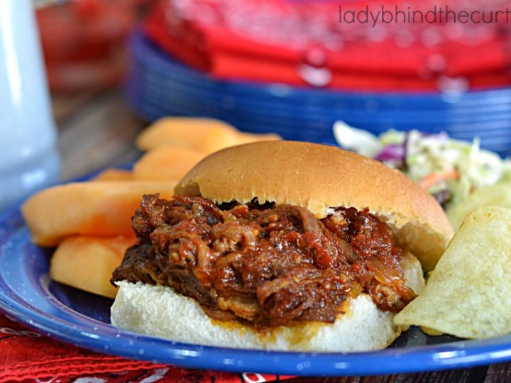 Slow Cooker Barbecue Beef Sandwiches