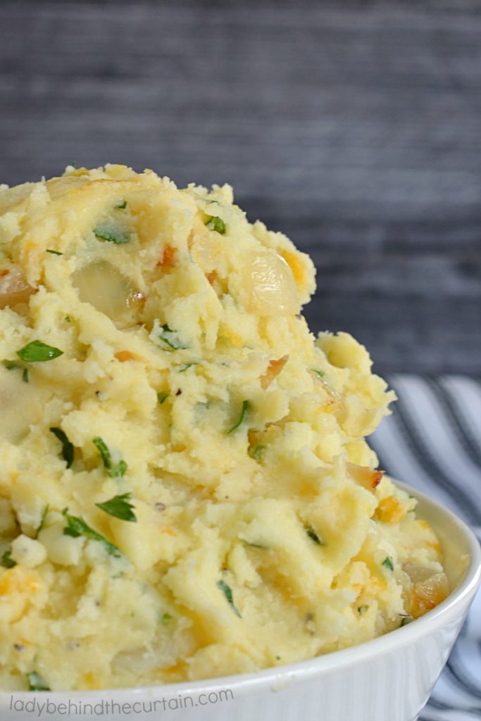 Caramelized Onion and Cheddar Mashed Potatoes