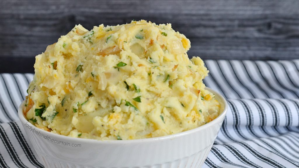 Caramelized Onion and Cheddar Mashed Potatoes