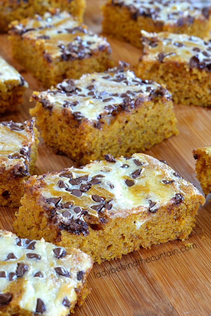 Cream Cheese Swirl Pumpkin Bars