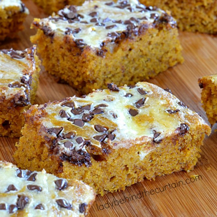 Cream Cheese Swirl Pumpkin Bars