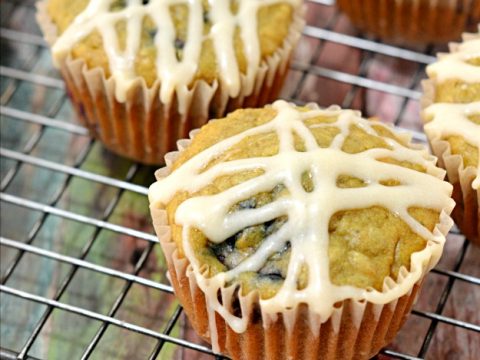 Image for Blushberry Tea Oatmeal Muffins