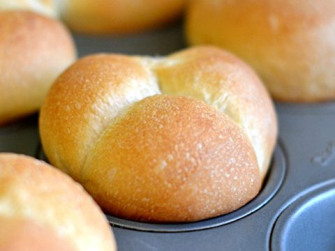 Dazzling Cloverleaf Dinner Rolls