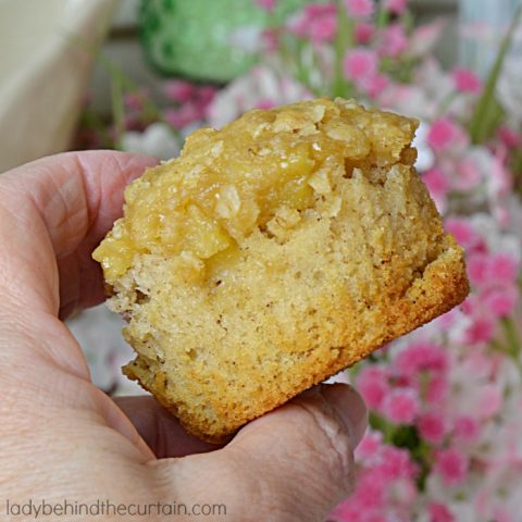 Dutch Apple Pie Muffins