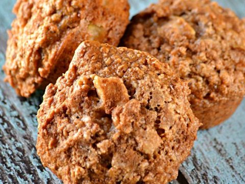 Light Apple Cinnamon Muffins