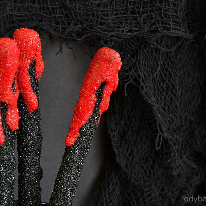 Halloween Vampire Pretzels