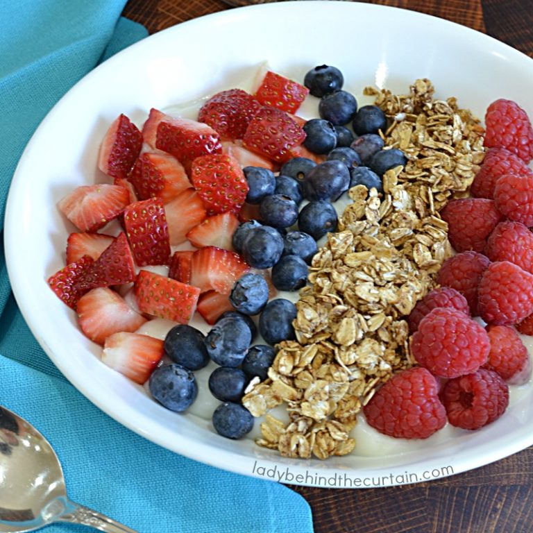 Sugar Free Granola Yogurt Bowl Topping