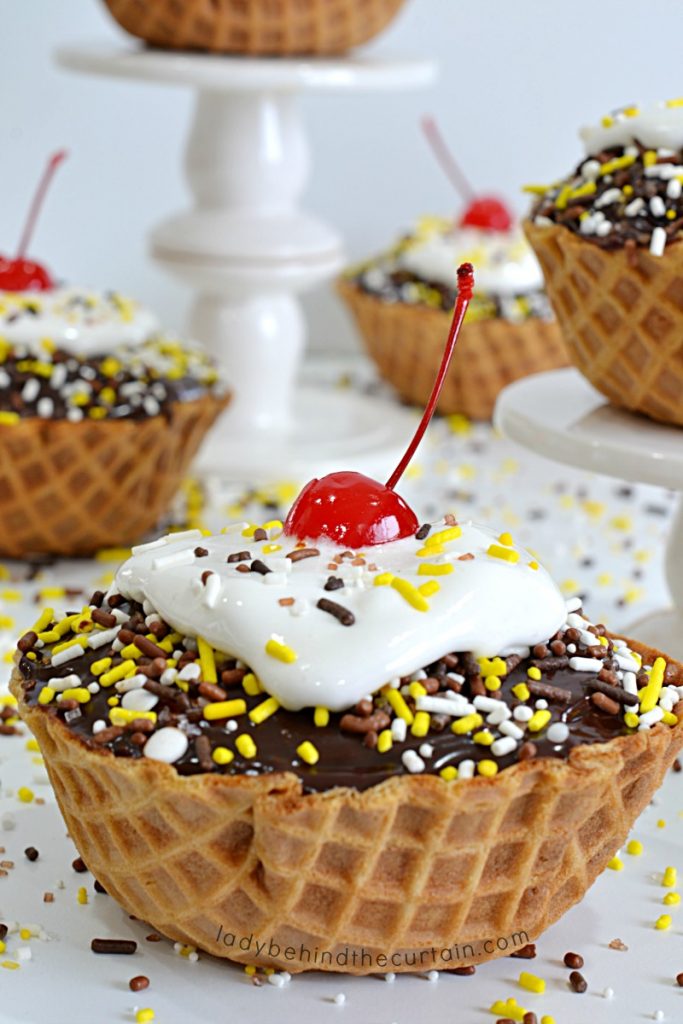 Semi Homemade Banana Split Mini Cakes