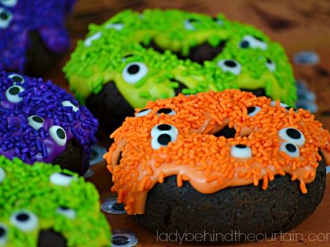 10 Minute Eye—of Newt Halloween Donuts