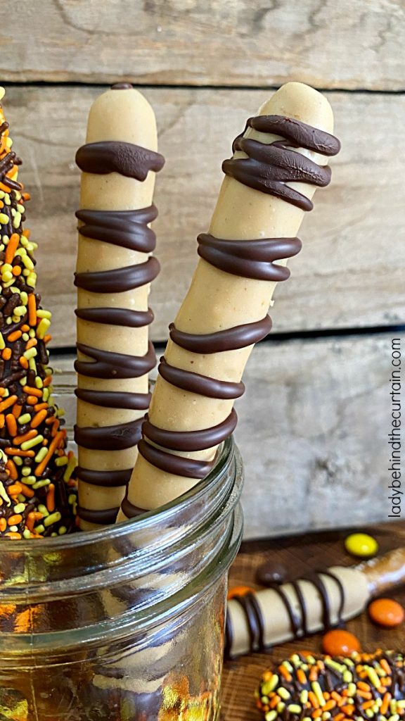 Reese's Pieces Decorated Pretzels