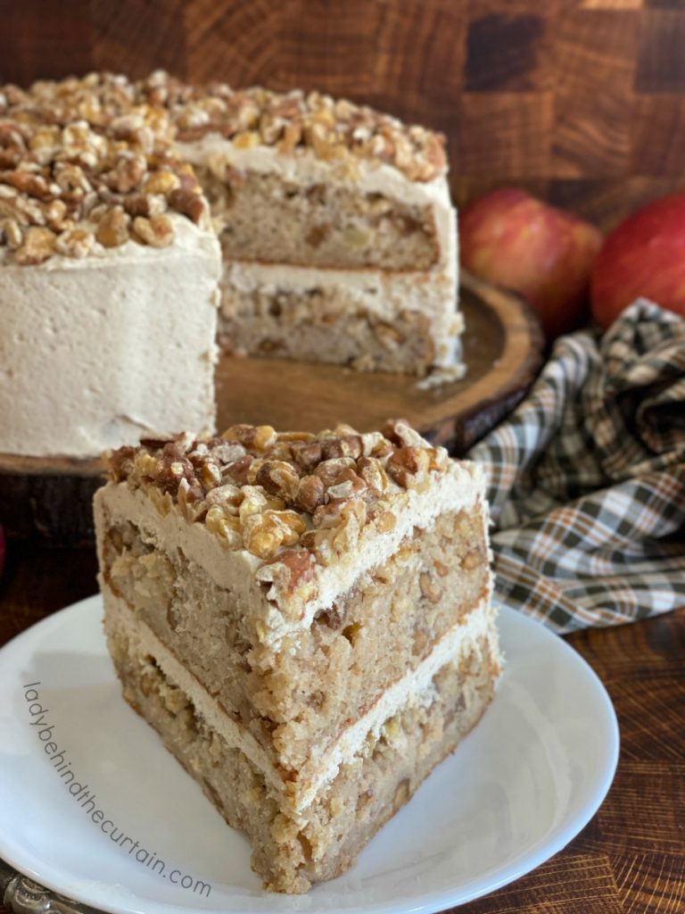 Traditional Apple Spice Cake