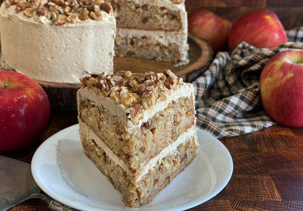 Traditional Apple Spice Cake