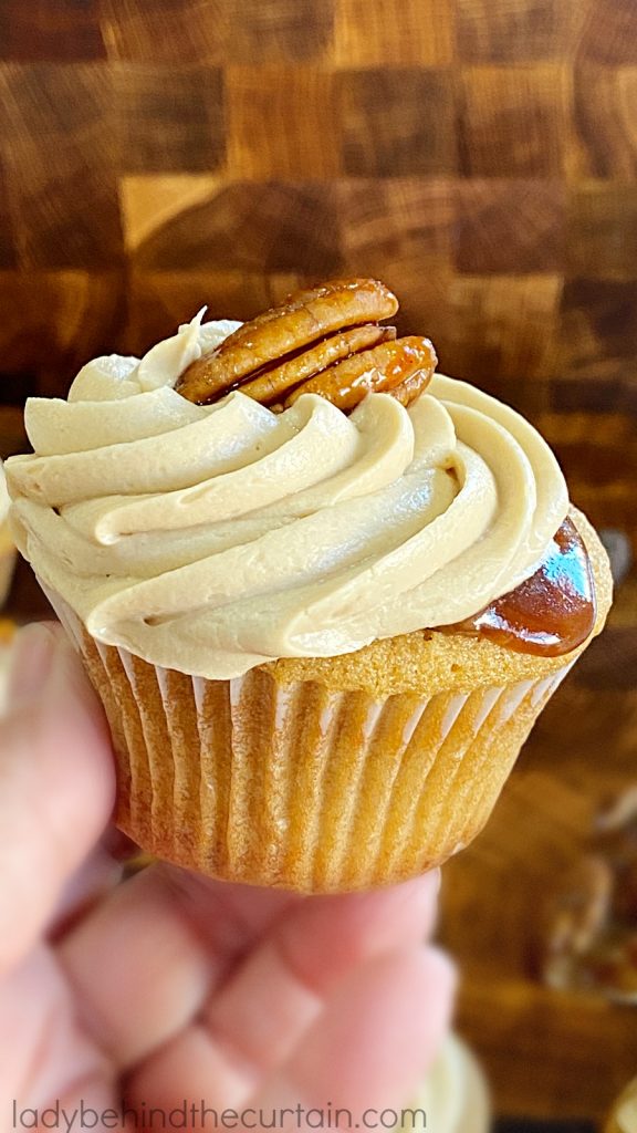 Pecan Pie Filled Cupcakes