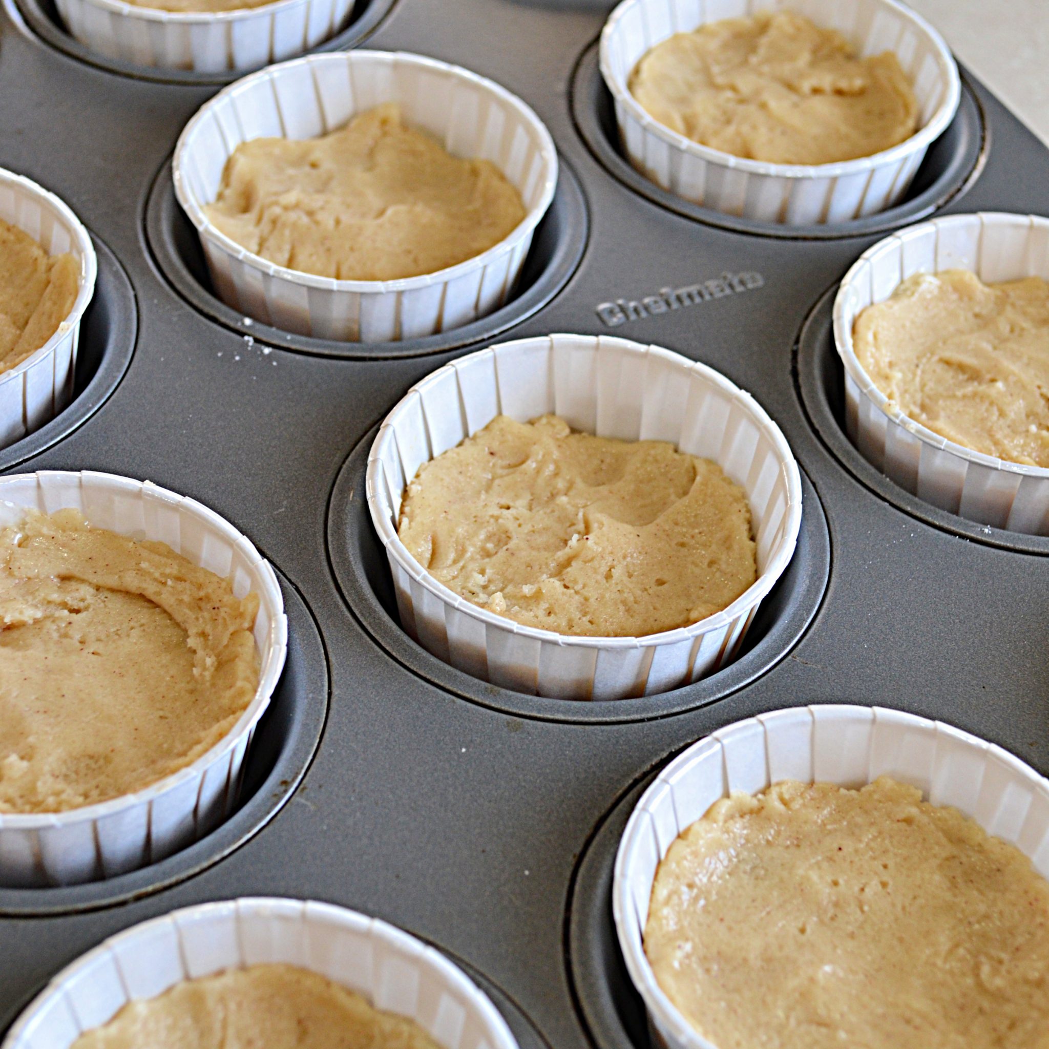 Peach Crumb Cake Muffins