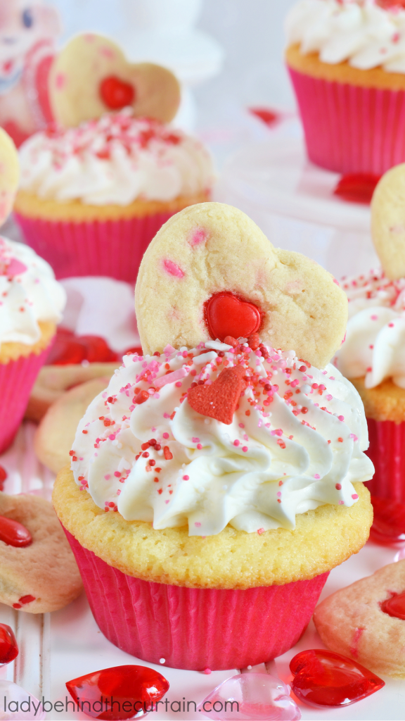 Strawberry Cream Filled Cupcakes