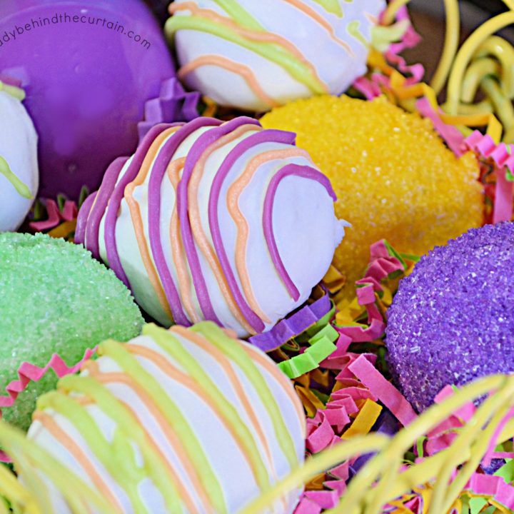 Easter Oreo Cookie Eggs