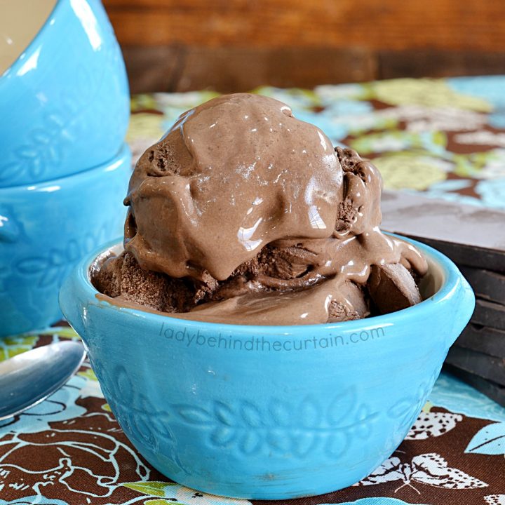 Creamy Homemade Dark Chocolate Gelato